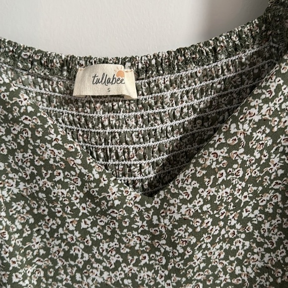 NWOT Green Floral Tullabee Dress - Picture 5 of 9